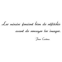Les miroirs feraient bien de r&eacute;fl&eacute;chir