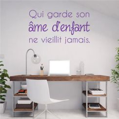 Qui garde son &acirc;me d'enfant